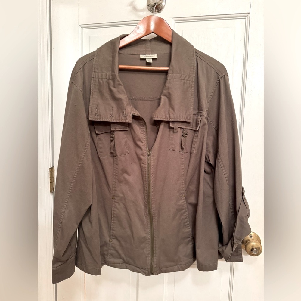 Cargo jacket with button collar, rolled sleeves brass hardware Army Navy inspo